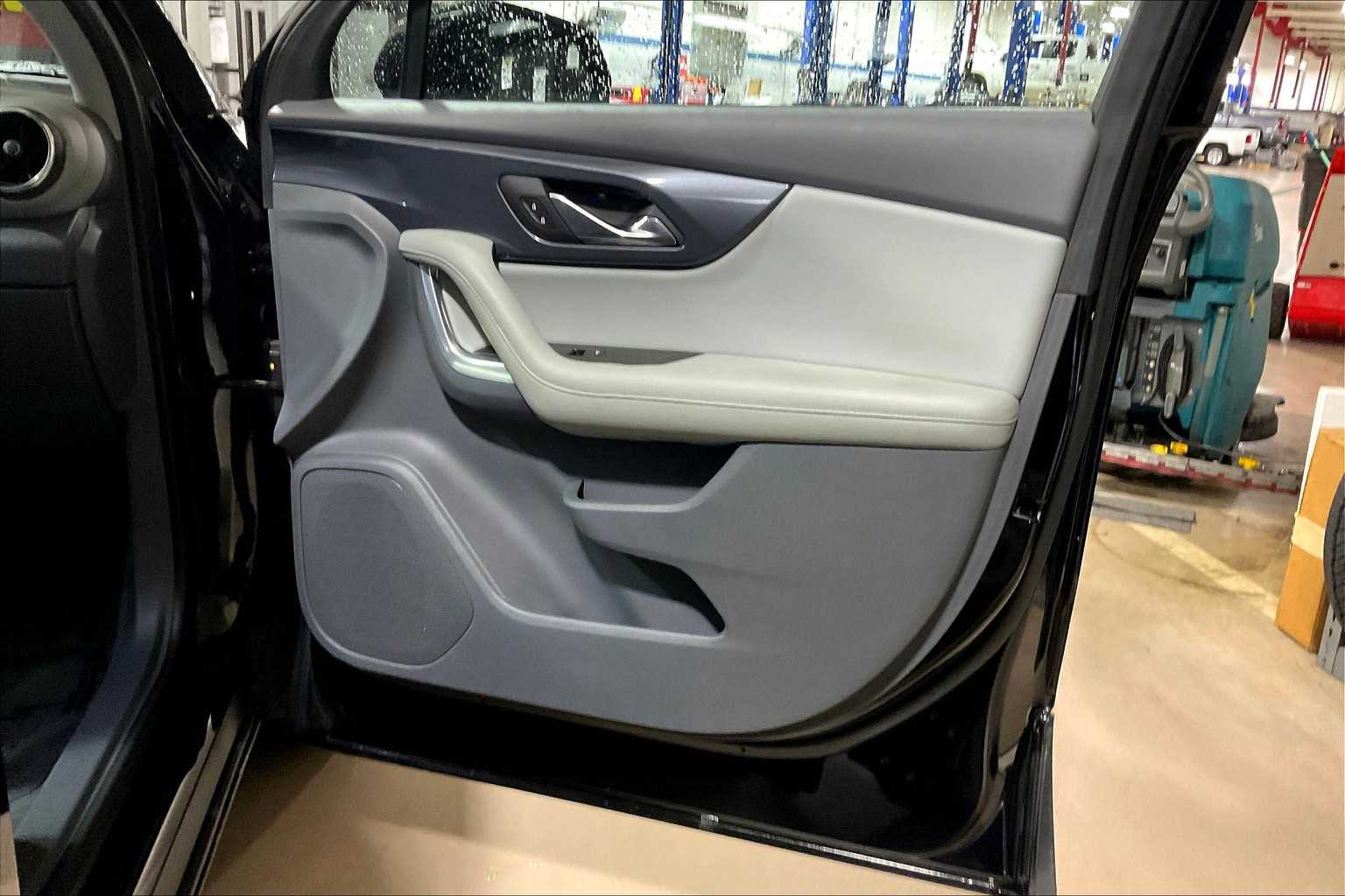2021 Chevrolet Blazer 2LT photo 22