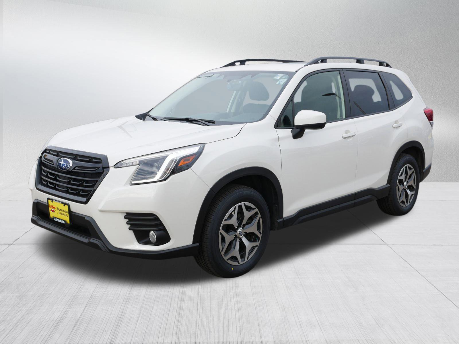 2023 Subaru Forester Premium photo 3