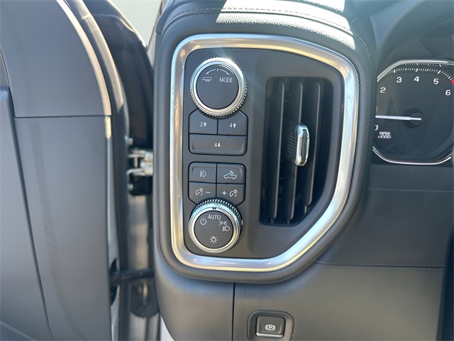 2020 Gmc Sierra SLE photo 15