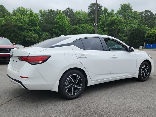2025 Nissan Sentra SV photo 3