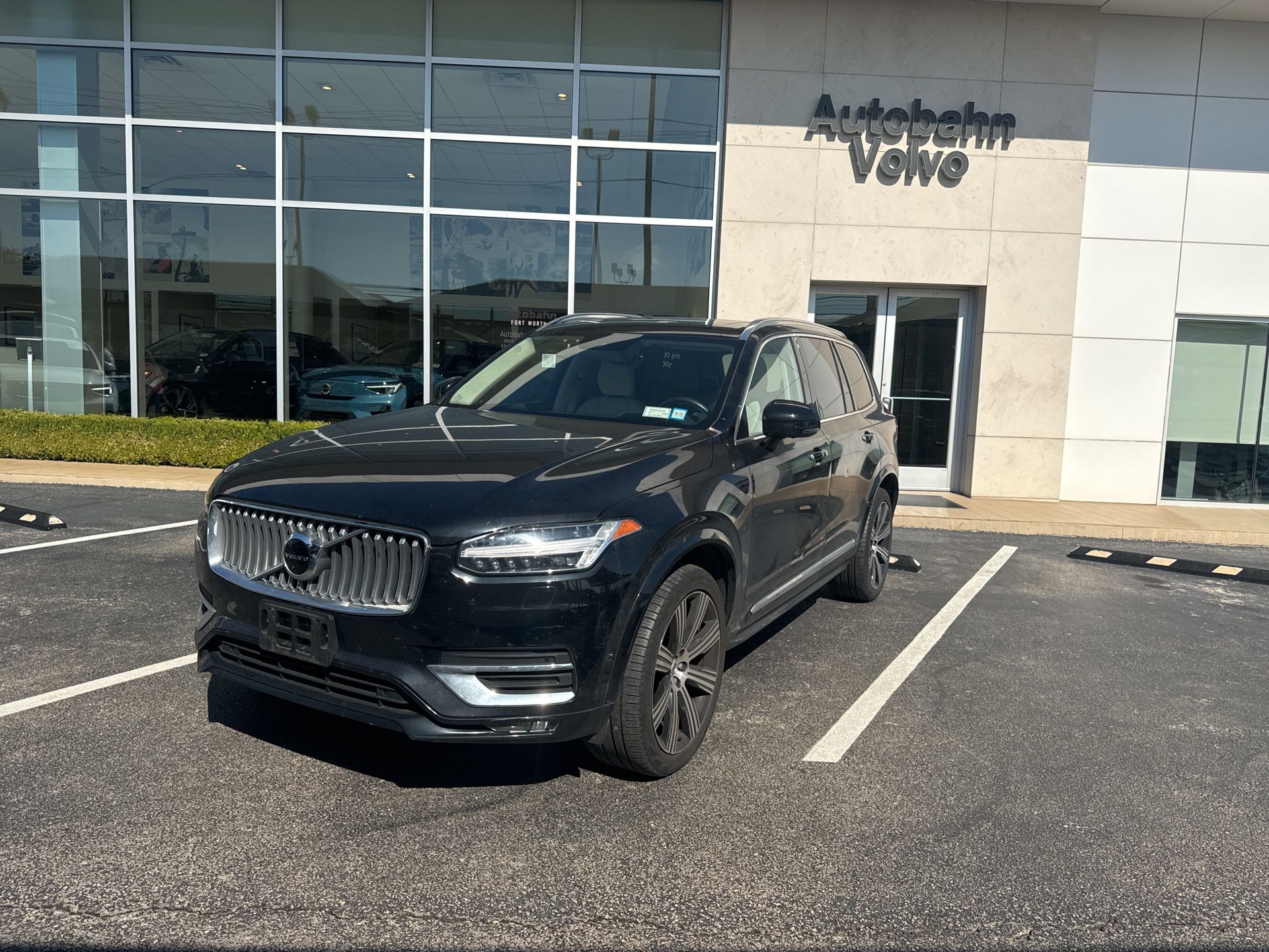 2022 Volvo XC90 Inscription's photo