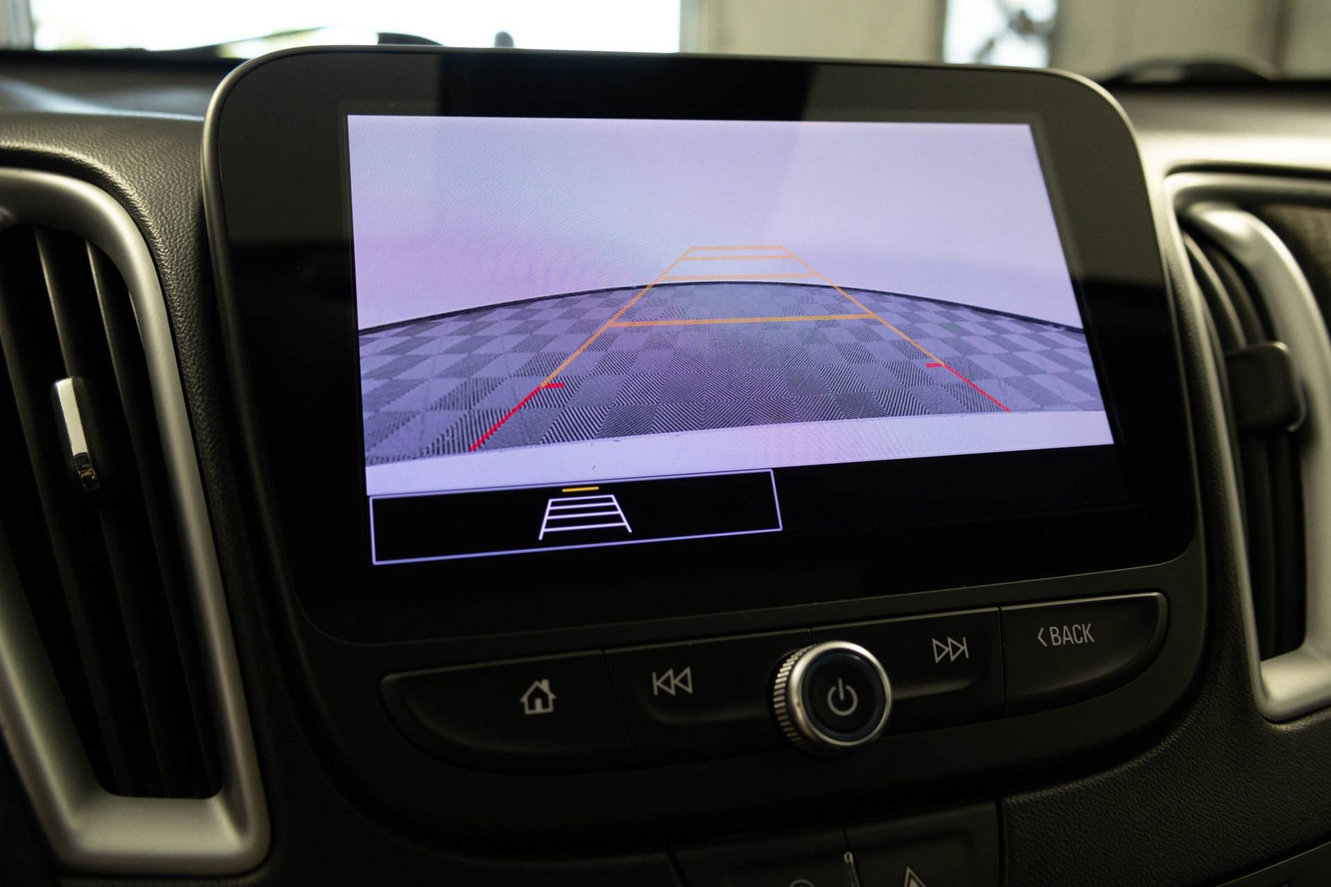 2023 Chevrolet Malibu 1LT photo 3