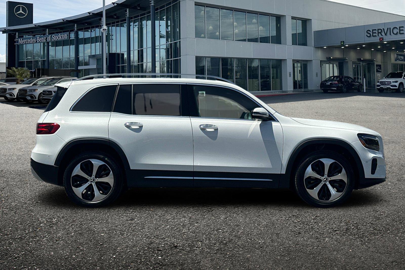 New 2025 POLAR WHITE Mercedes-Benz 250 image 3