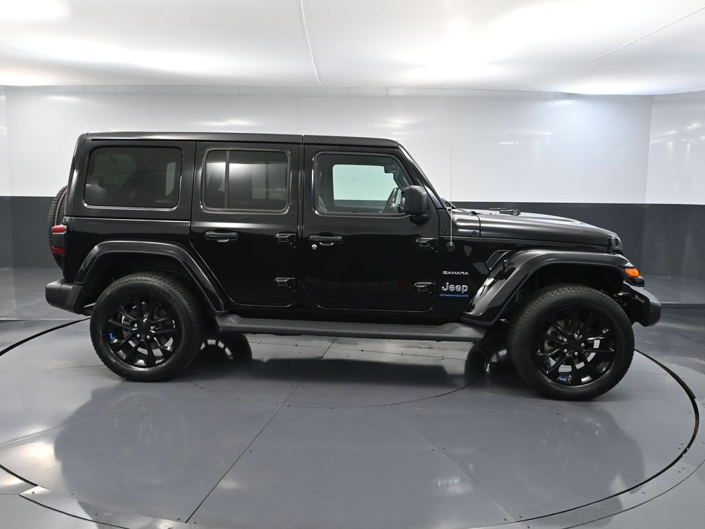 2023 Jeep Wrangler Sahara 4xe photo 3