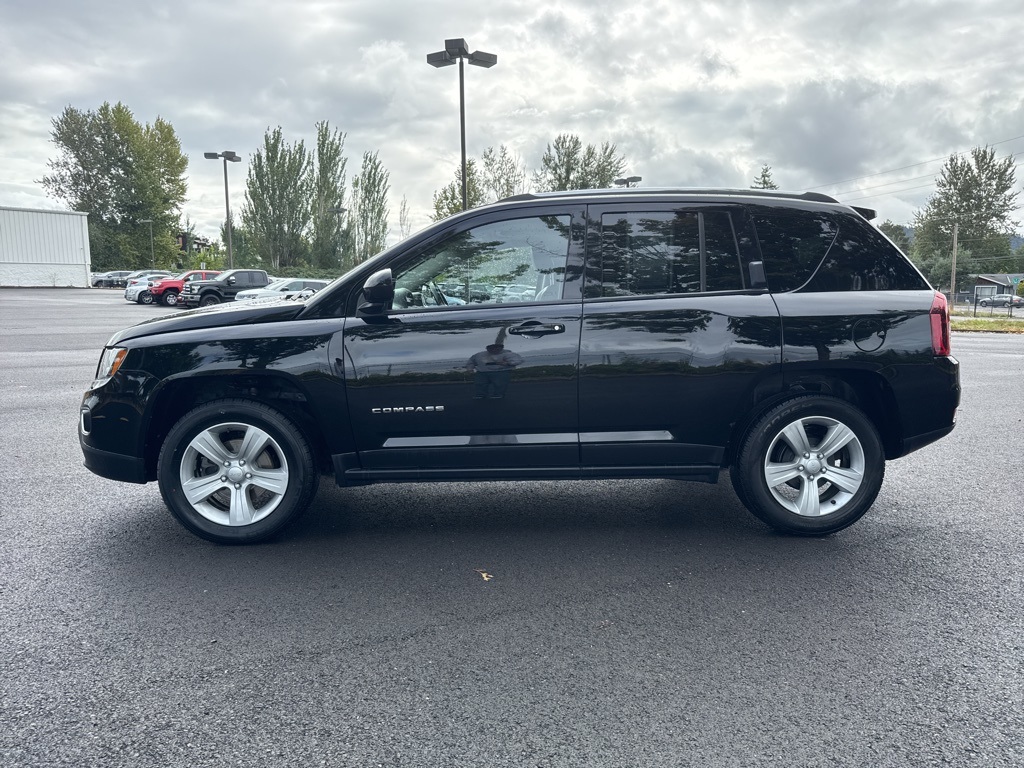 2017 Jeep Compass Latitude High Altitude photo 4