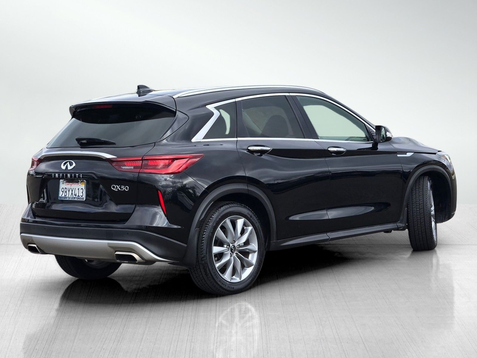 2022 Infiniti QX50 Luxe photo 4