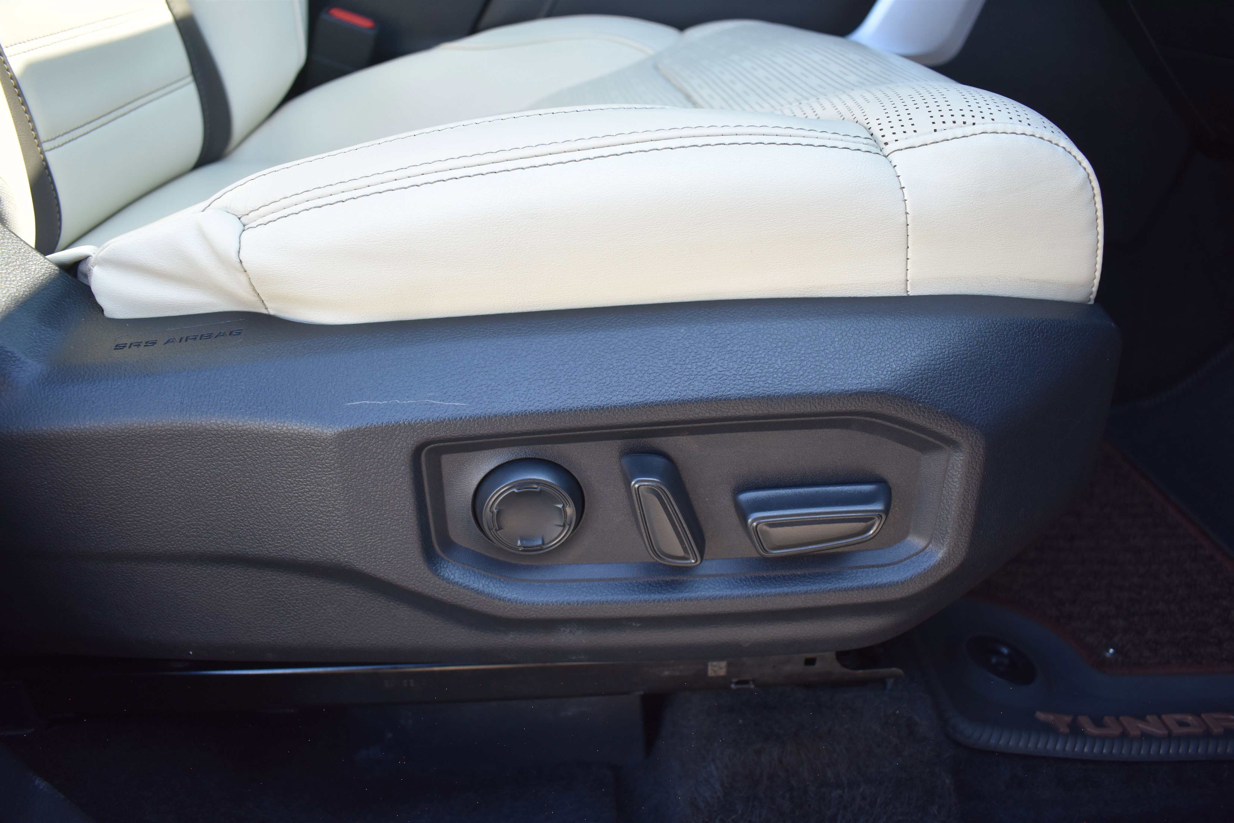 2022 Toyota Tundra 1794 Edition photo 8