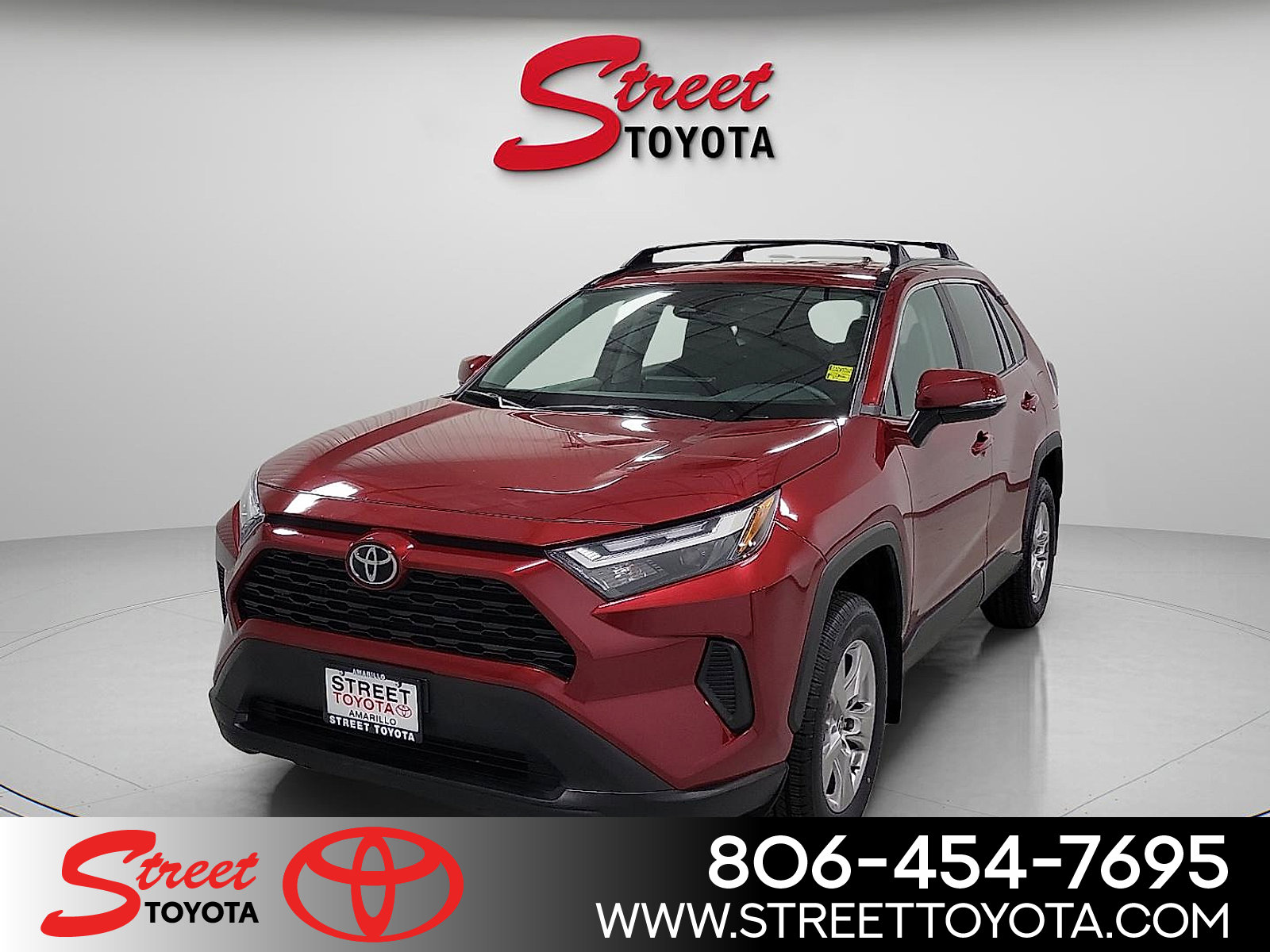 2023 Toyota RAV4 XLE's photo