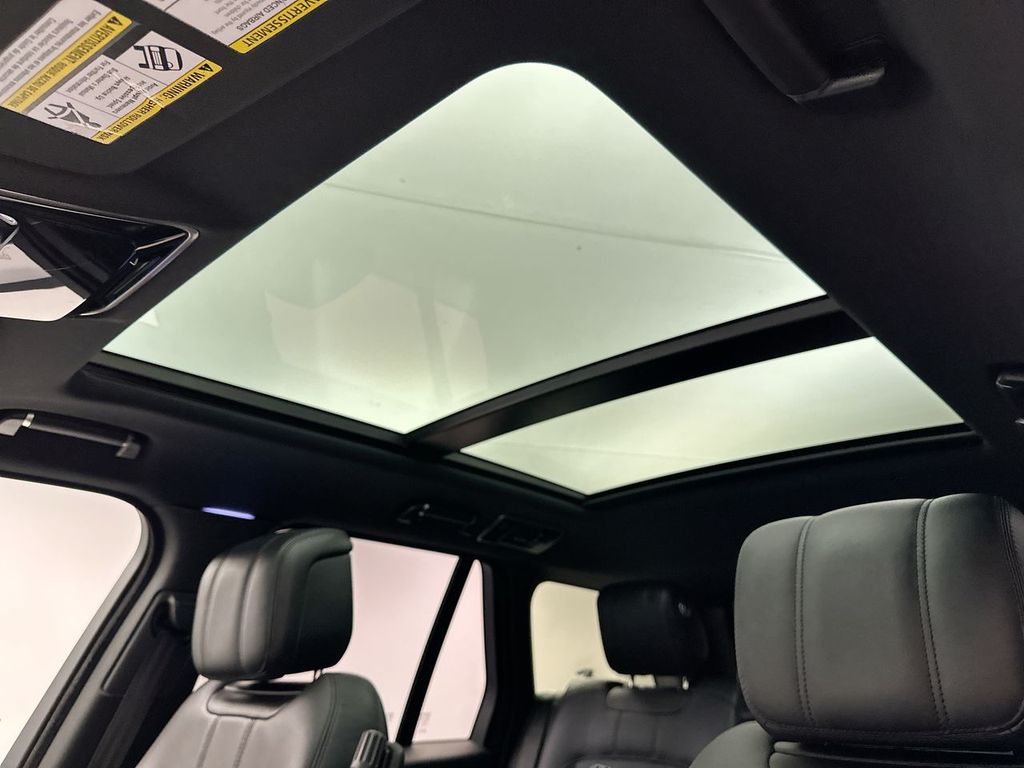 2021 Land Rover Range Rover P525 HSE HSE Westminster Edition photo 8