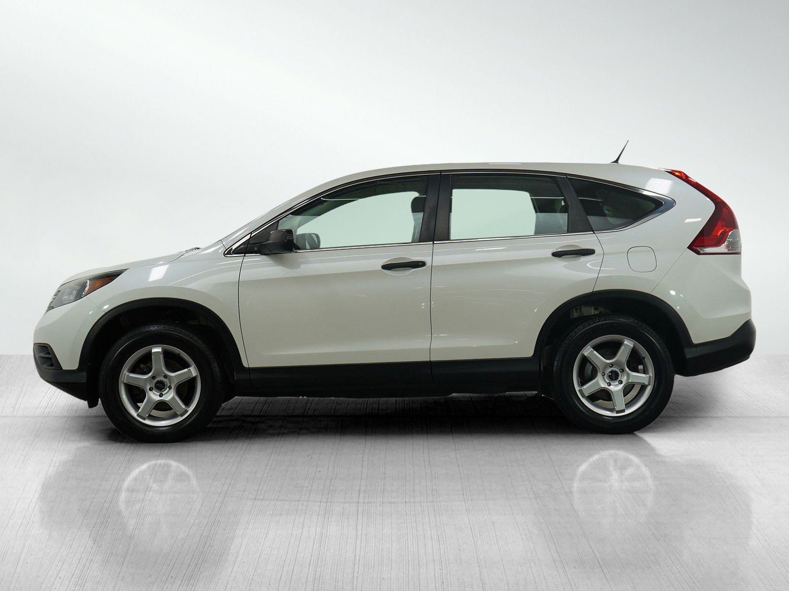Used 2014 Honda CR-V LX with VIN 5J6RM4H30EL092082 for sale in Burnsville, Minnesota