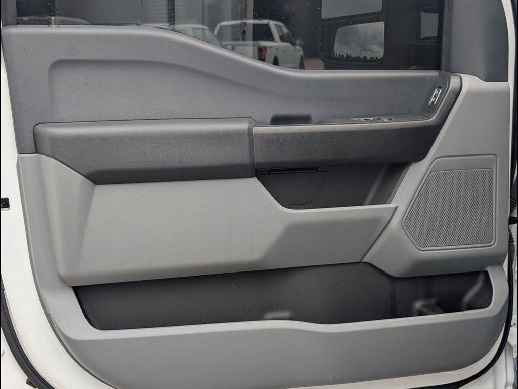2024 Ford F-350 XL photo 12