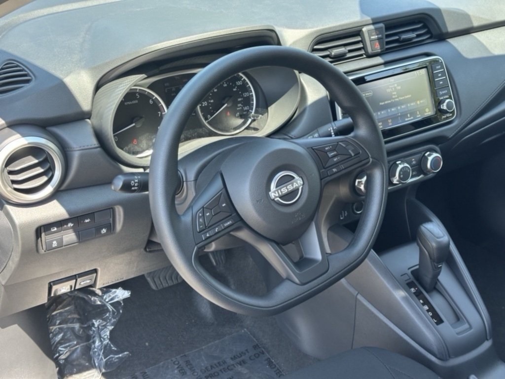 2025 Nissan Versa S photo 16
