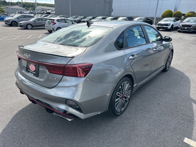 2023 Kia Forte GT photo 7
