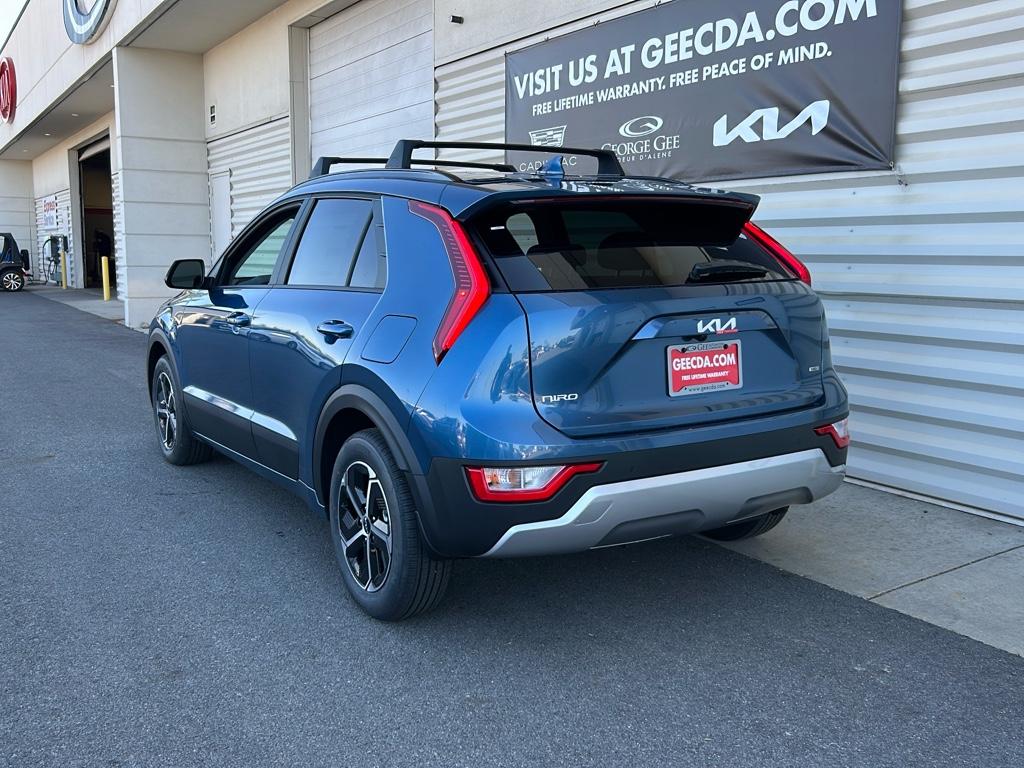 2025 Kia Niro EX photo 2