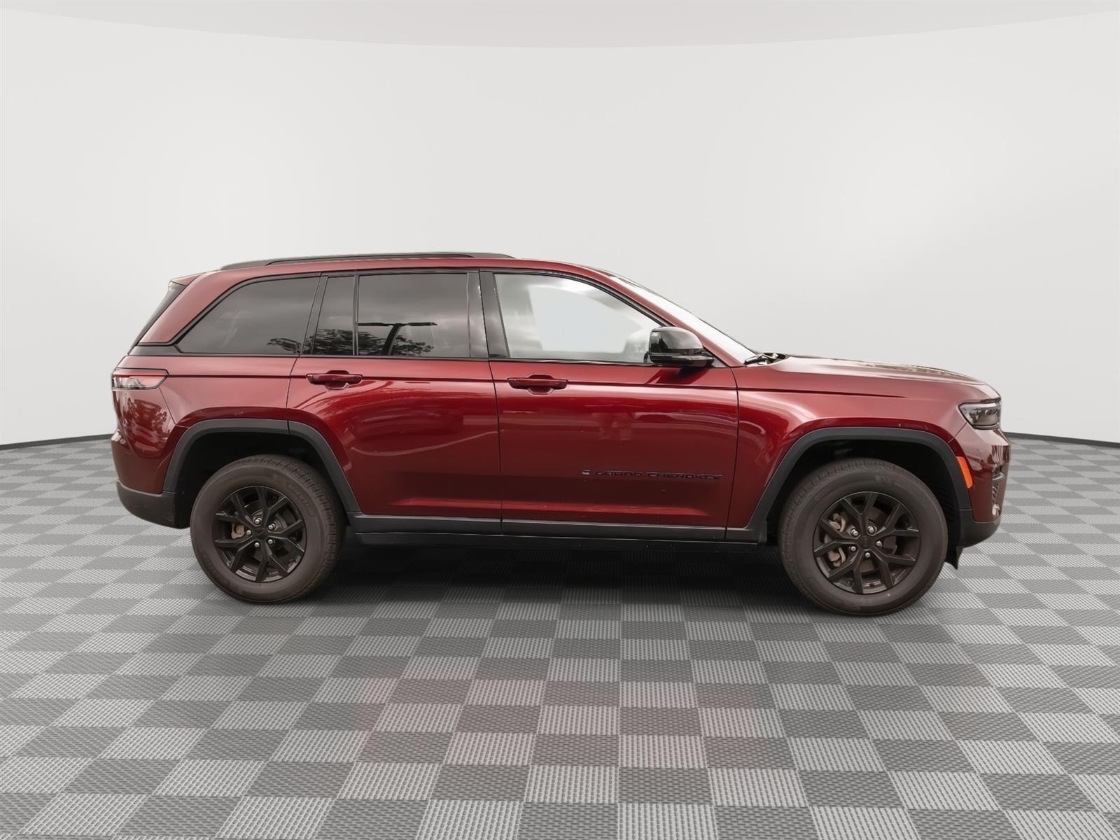 2025 Jeep Grand Cherokee Altitude X photo 24