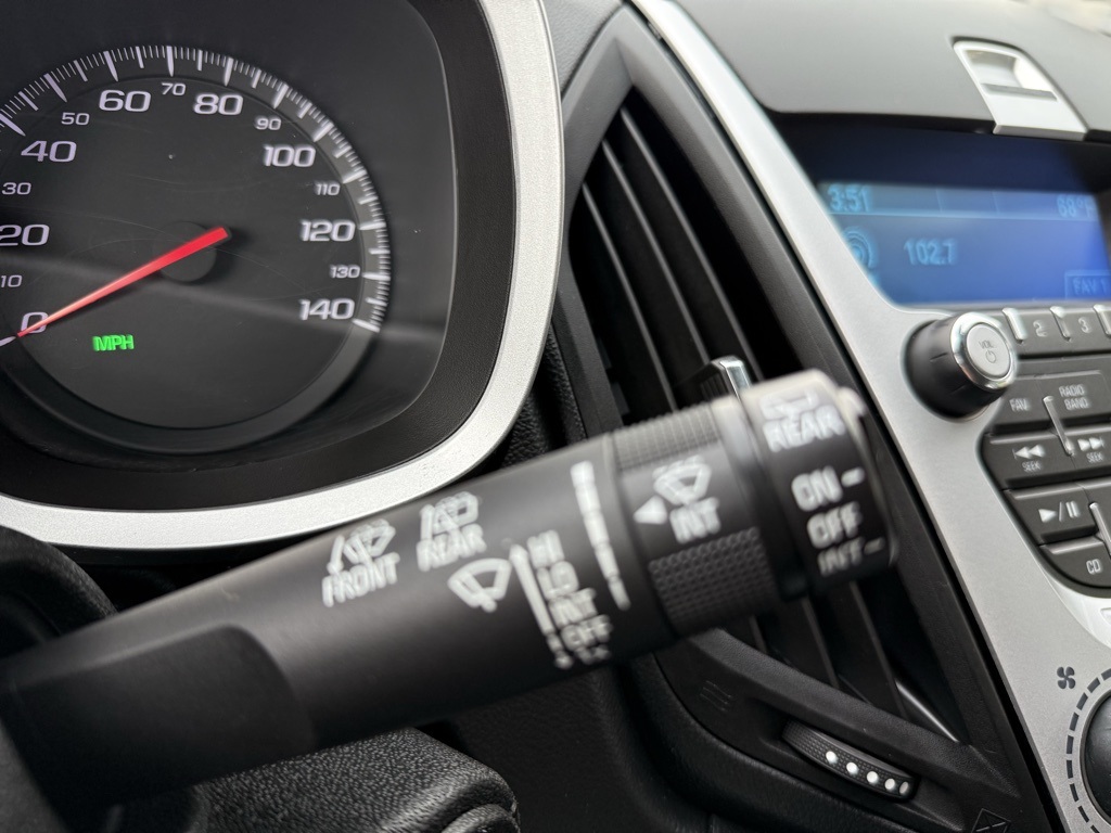 2015 Chevrolet Equinox LS photo 19