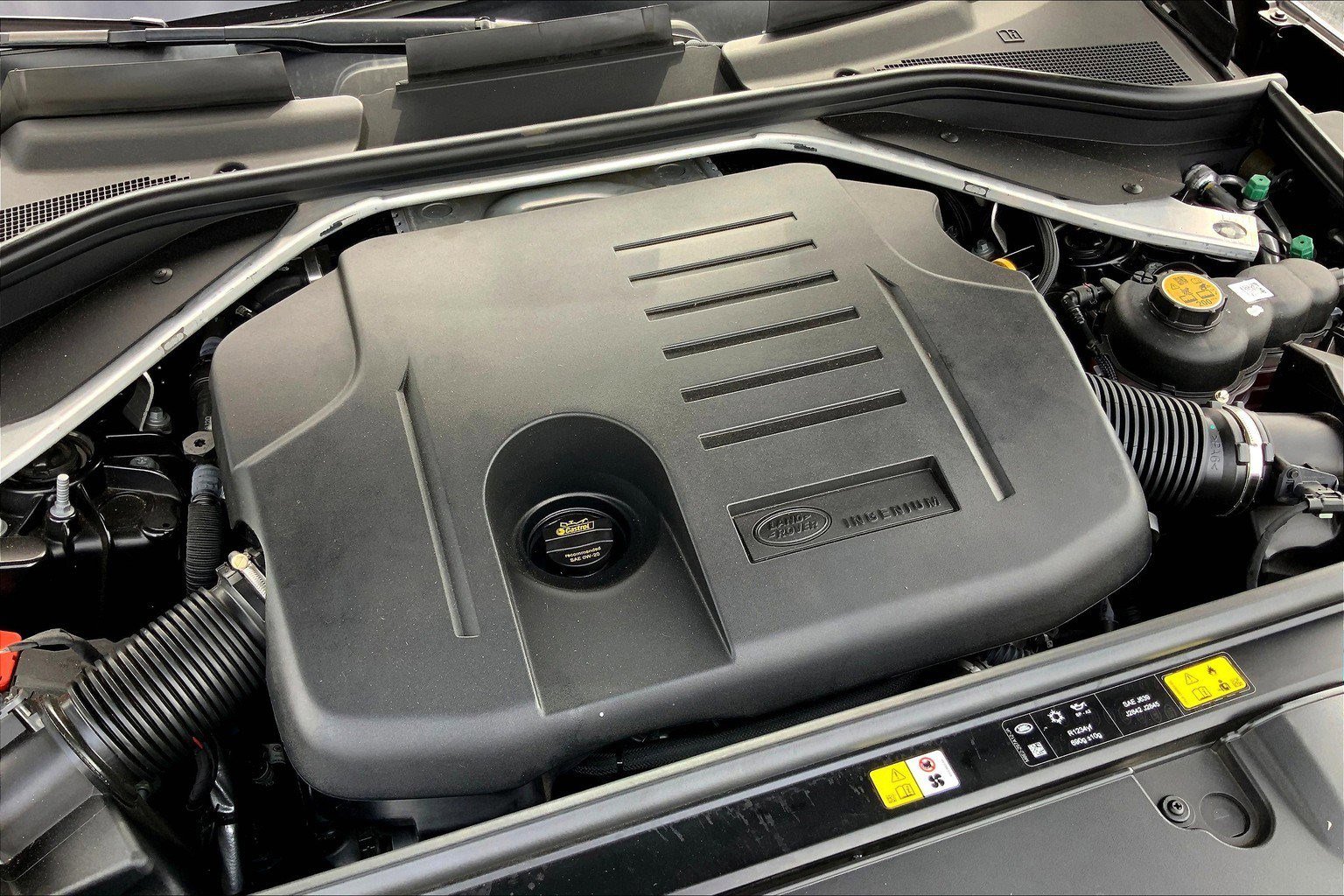 2023 Land Rover Range Rover SE photo 25