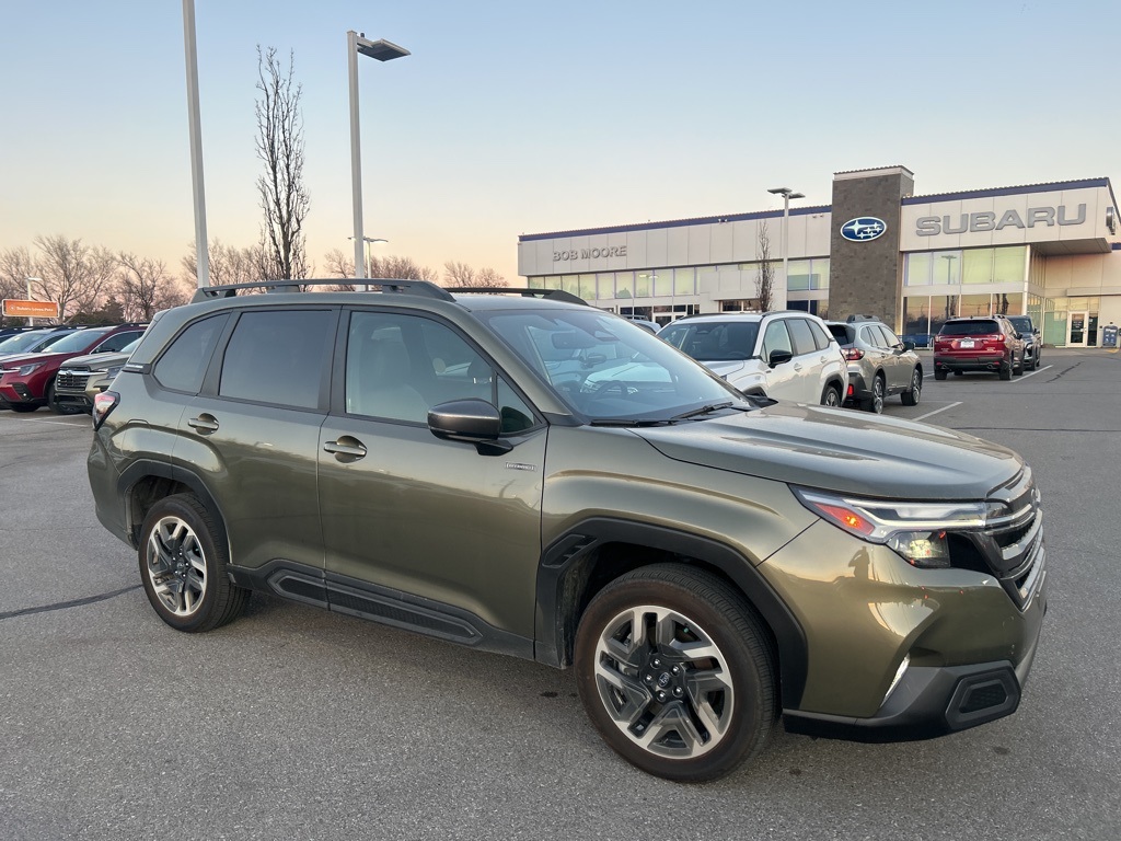 2025 Subaru Forester Limited's photo