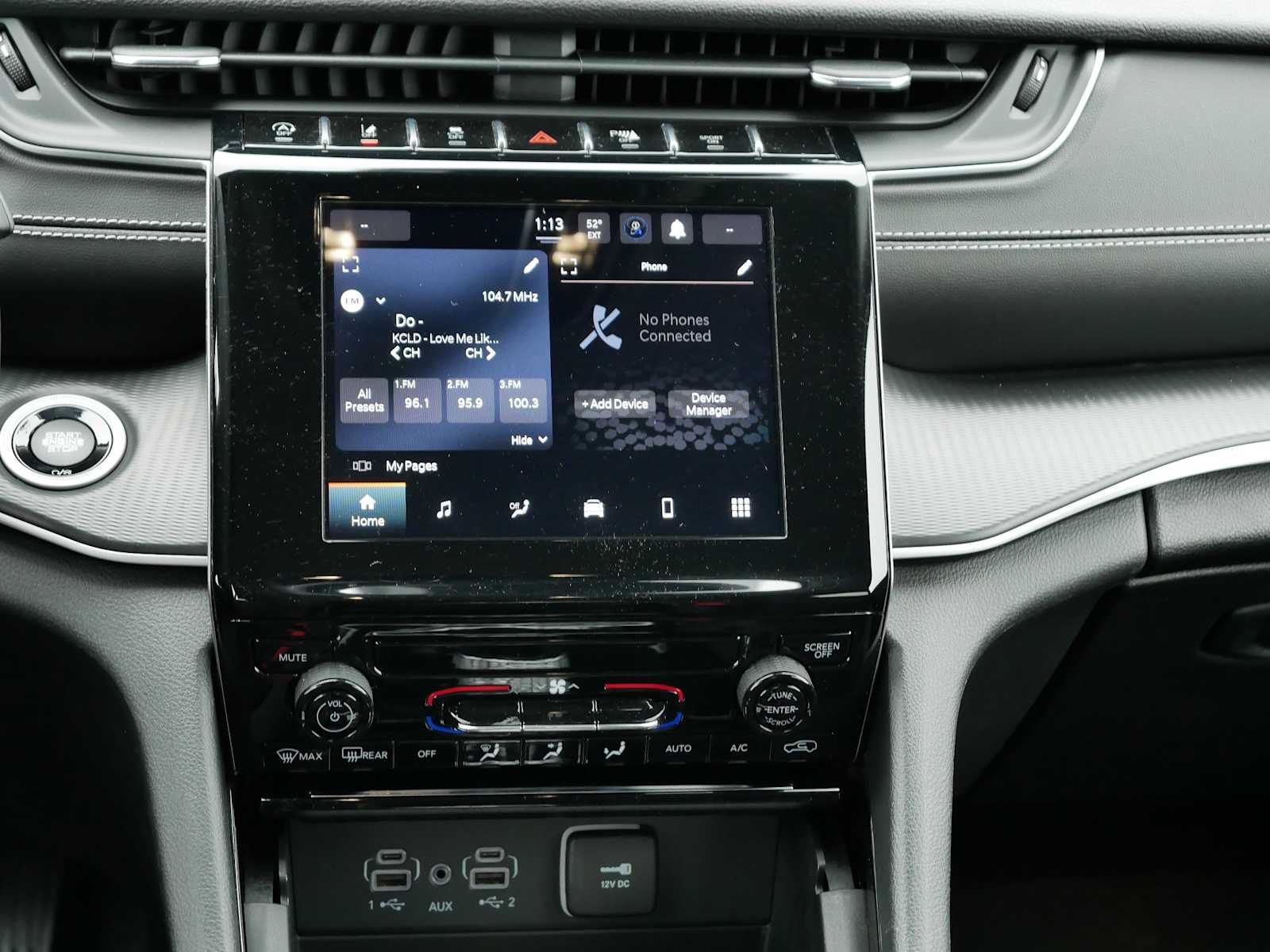 2023 Jeep Grand Cherokee Laredo photo 18