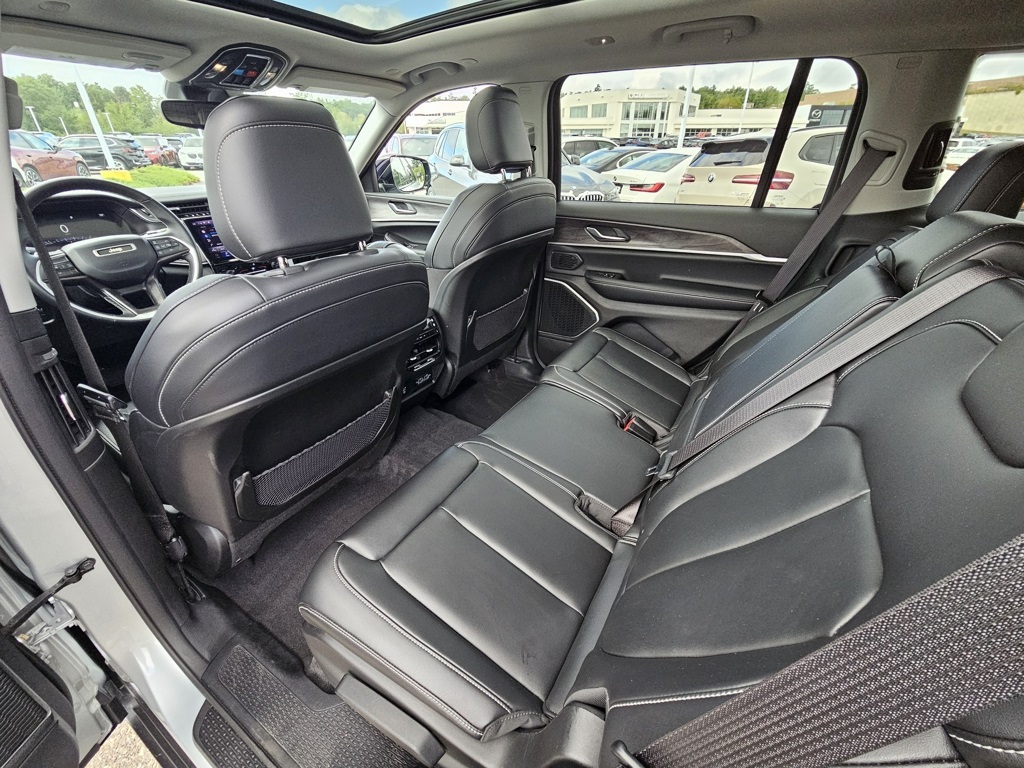 2021 Jeep Grand Cherokee Limited photo 10