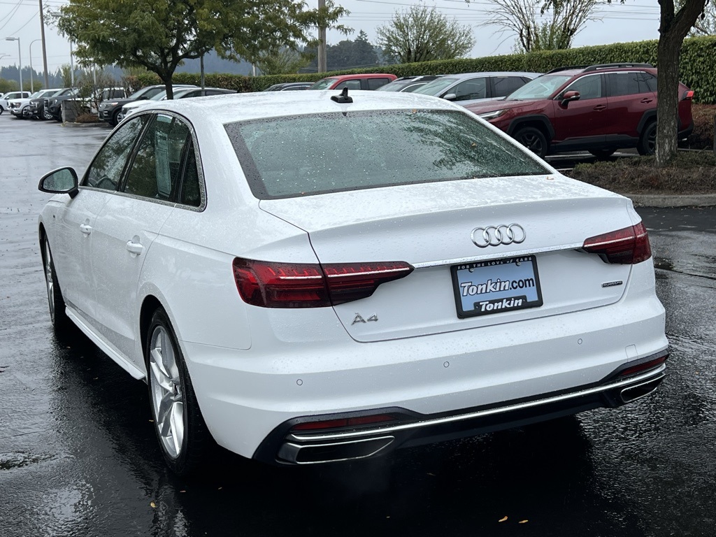 2023 Audi A4 45 S line Premium Plus Quattro photo 4