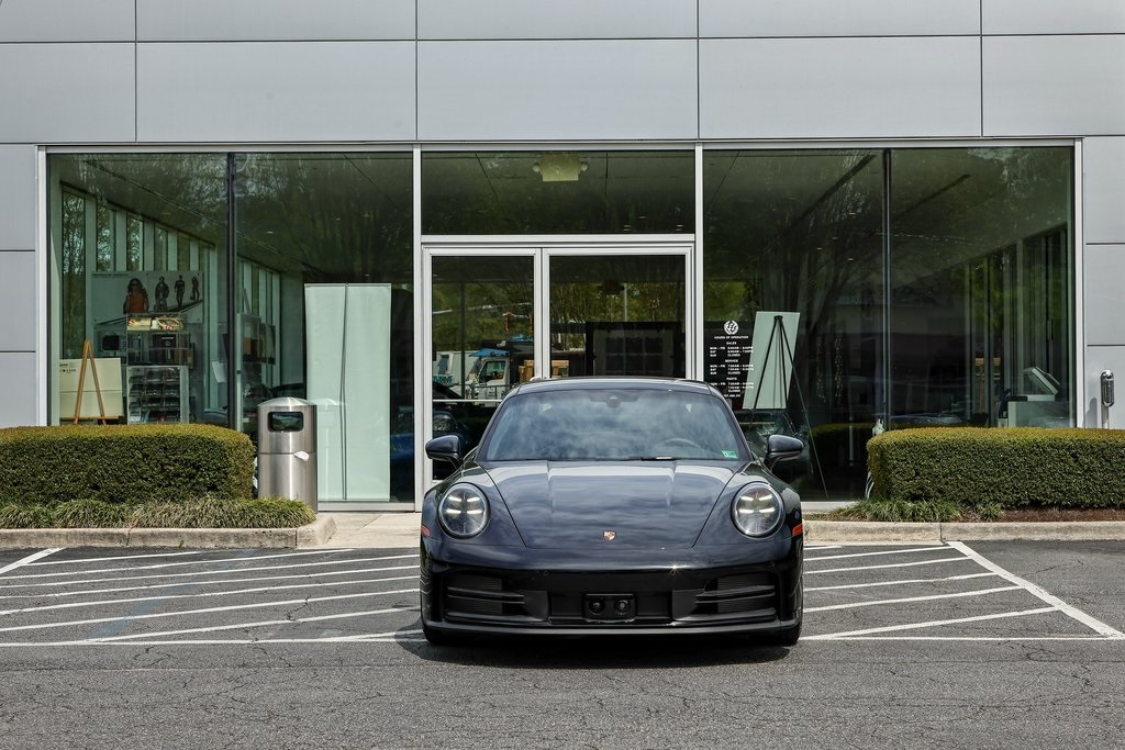 2025 Porsche 911 photo 10