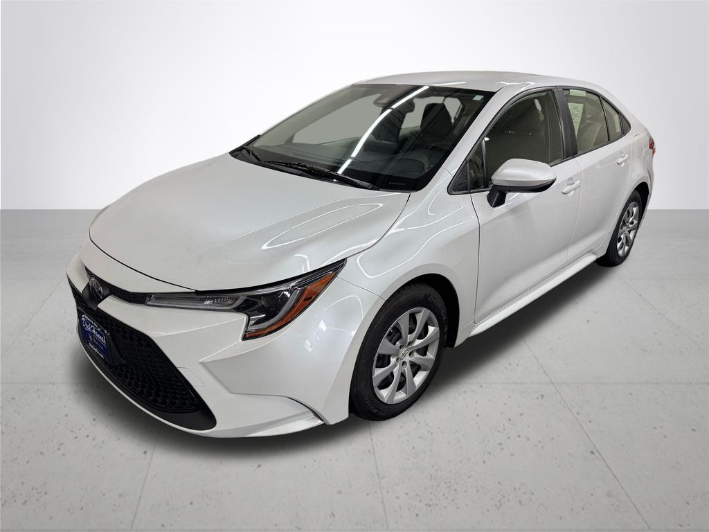 2022 Toyota Corolla LE photo 2