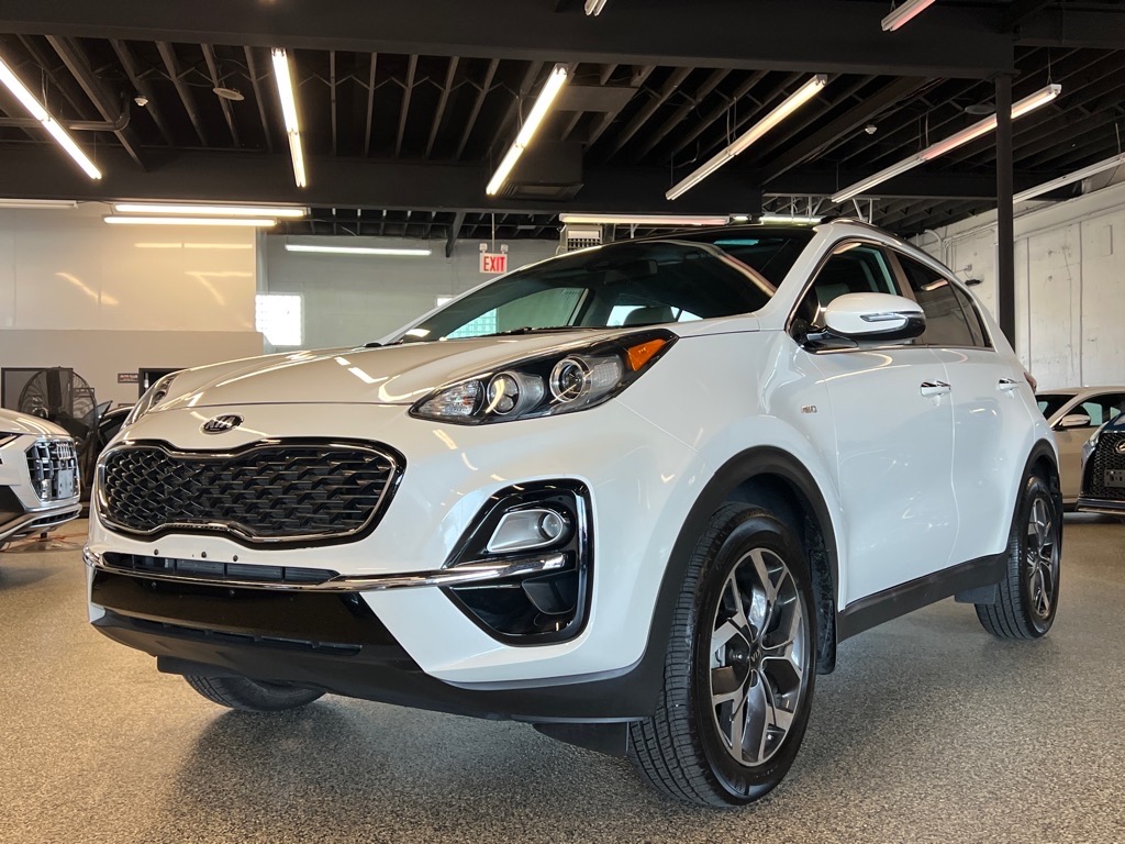 2022 Kia Sportage EX photo 3