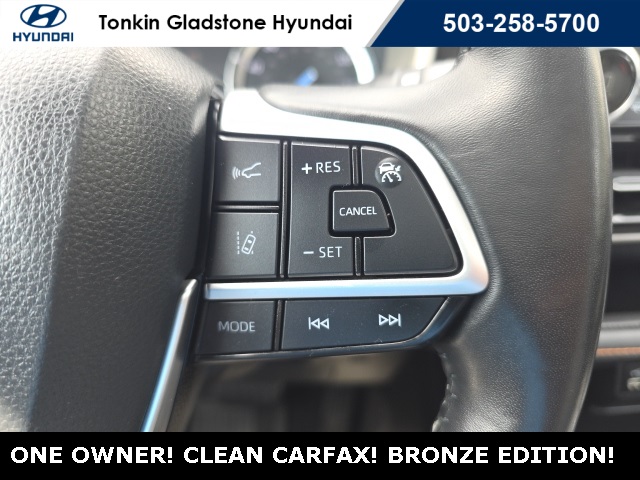 2022 Toyota Highlander Hybrid Bronze Edition photo 14