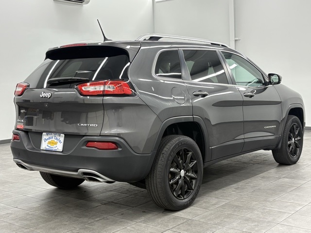 Used 2015 Jeep Cherokee Limited with VIN 1C4PJMDS2FW550949 for sale in Murray, KY
