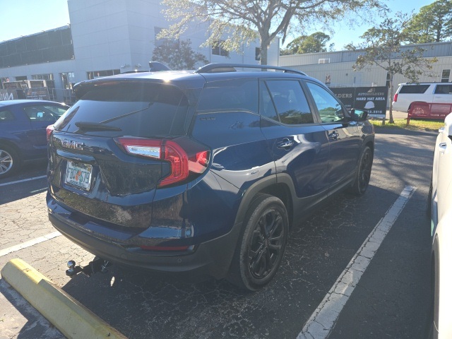 2022 Gmc Terrain SLE photo 4