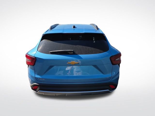 2025 Chevrolet Trax LT photo 4