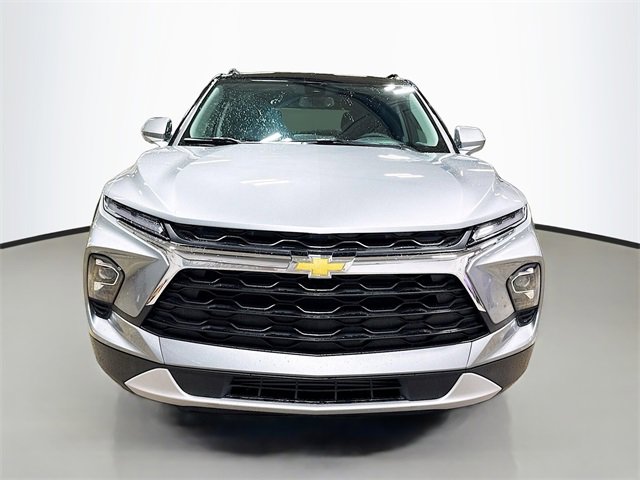 2026 Chevrolet Blazer 2LT photo 2