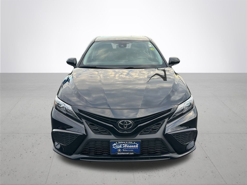 2024 Toyota Camry SE photo 3