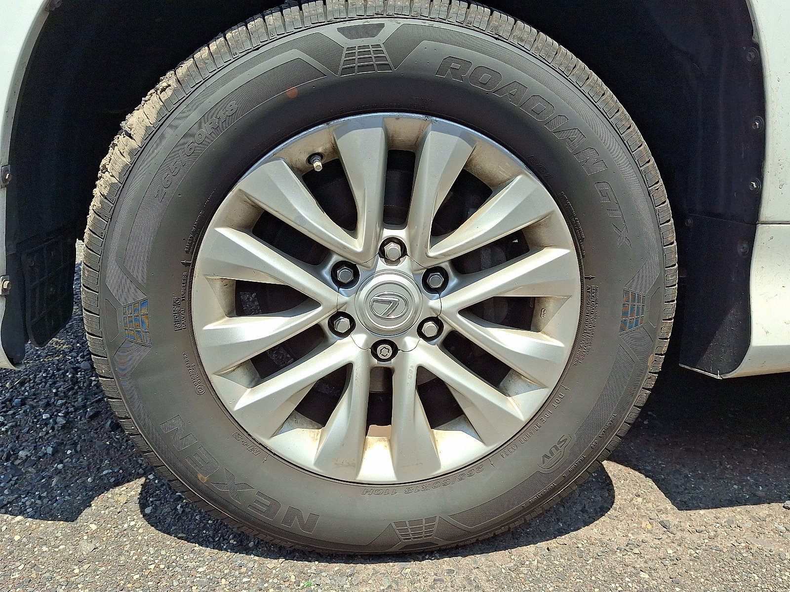 2019 Lexus GX 460 Premium photo 2