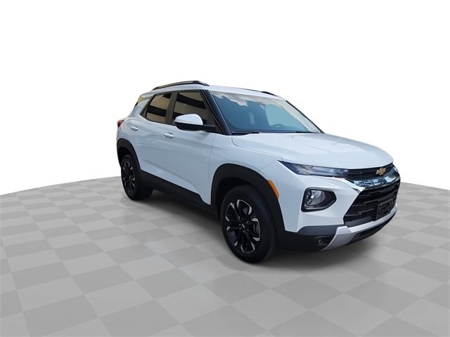 2023 Chevrolet Trailblazer LT photo 2