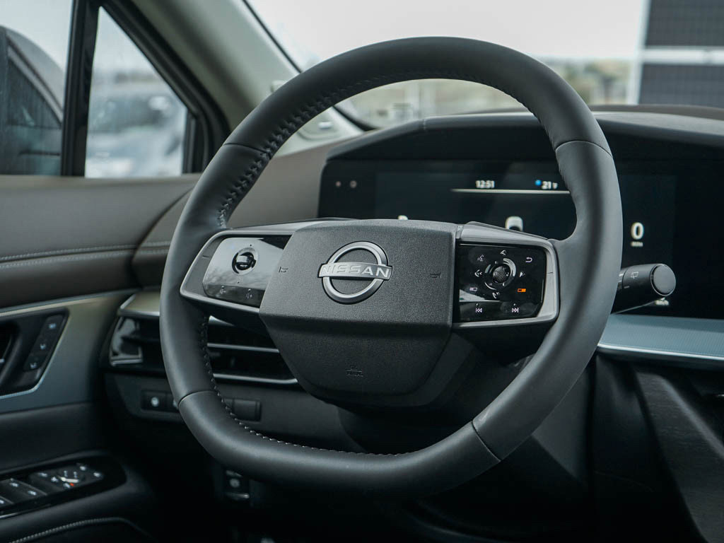 2025 Nissan Murano Platinum photo 14