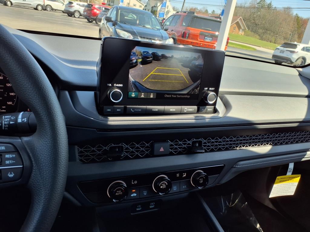 2025 Honda Accord LX photo 13