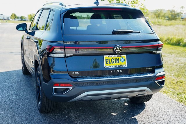 2025 Volkswagen Taos SEL photo 26