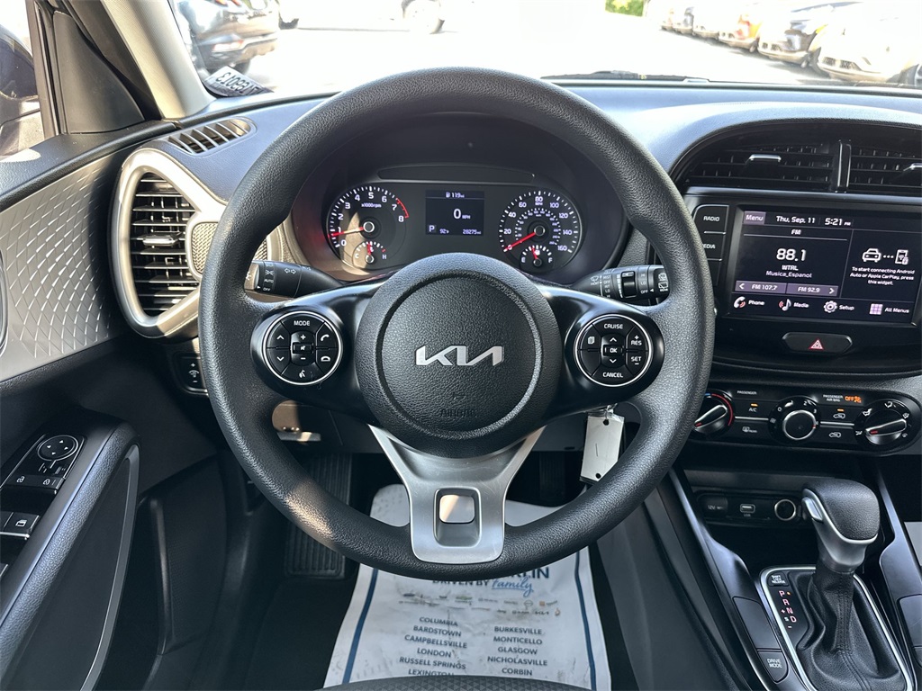 2022 Kia Soul LX photo 13