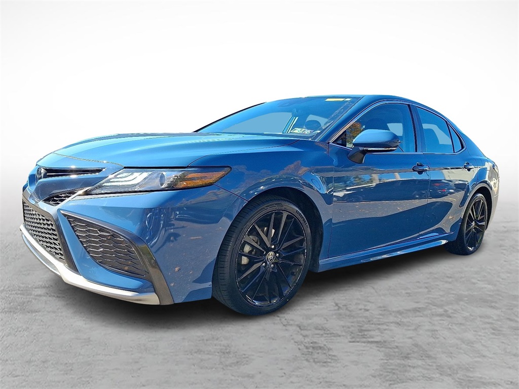 2023 Toyota Camry XSE photo 3