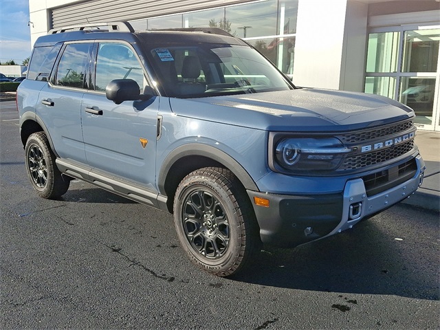2025 Ford Bronco Sport Badlands photo 2