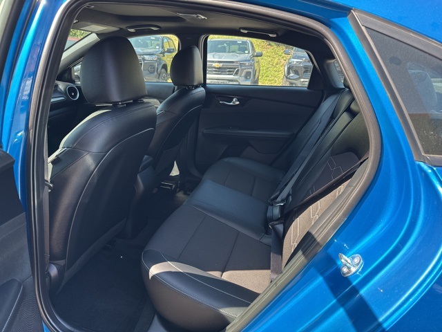 2024 Kia Forte GT-Line photo 16