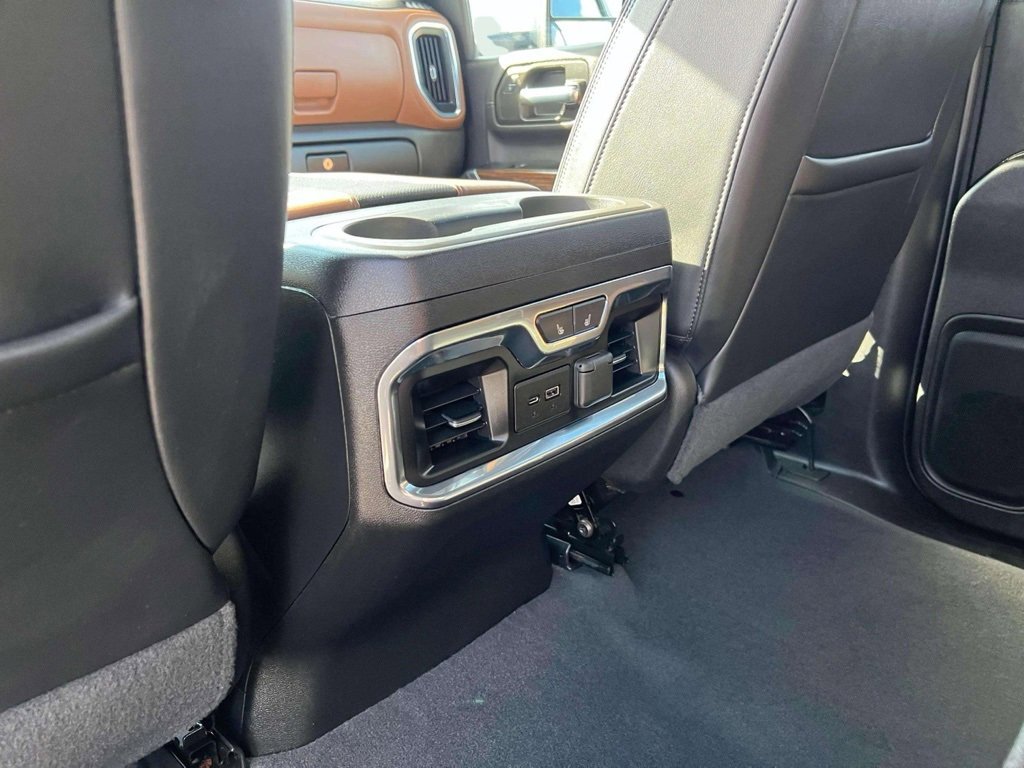 2023 Chevrolet Silverado 2500HD High Country photo 16