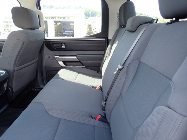2023 Toyota Tundra SR5 CrewMax photo 13