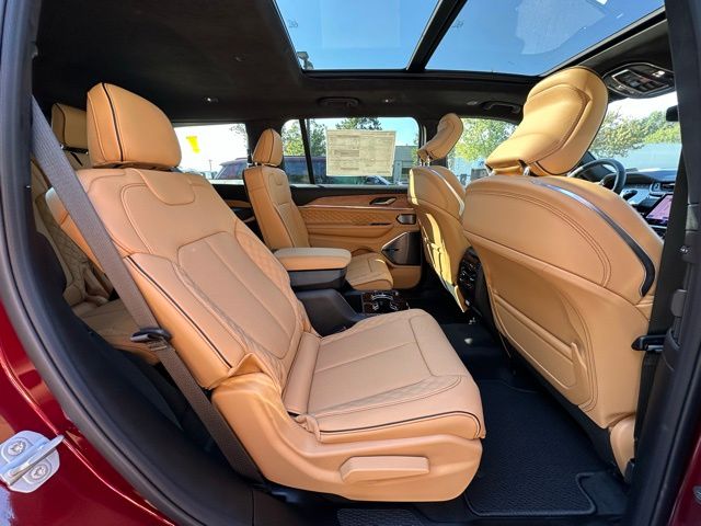 2025 Jeep Grand Cherokee L Summit Reserve photo 30