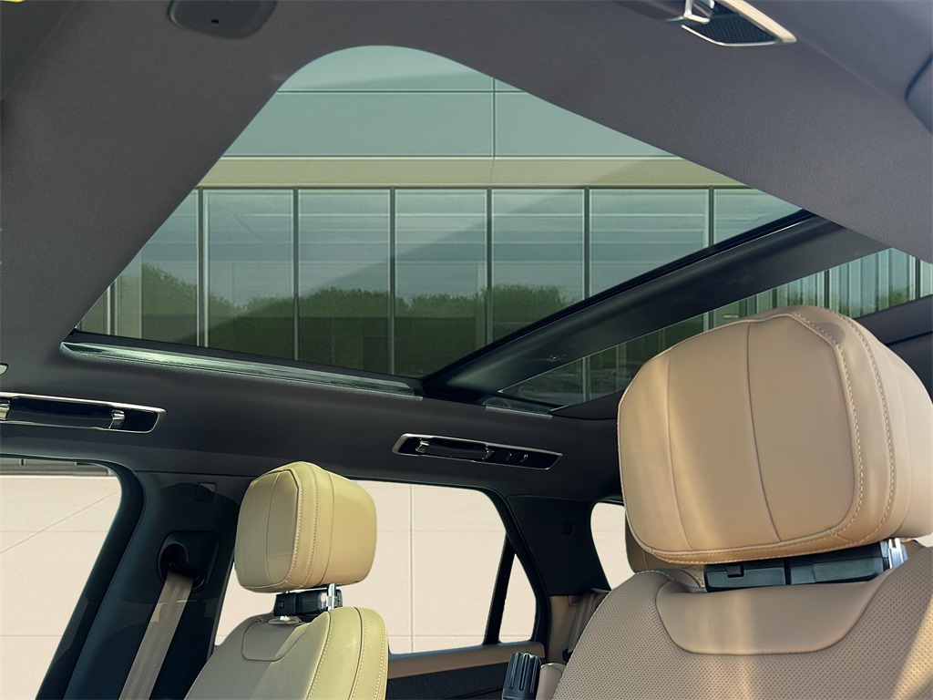 2024 Land Rover Range Rover Sport SE photo 12