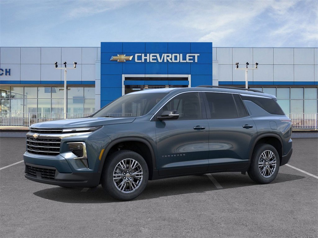 2026 Chevrolet Traverse photo 2