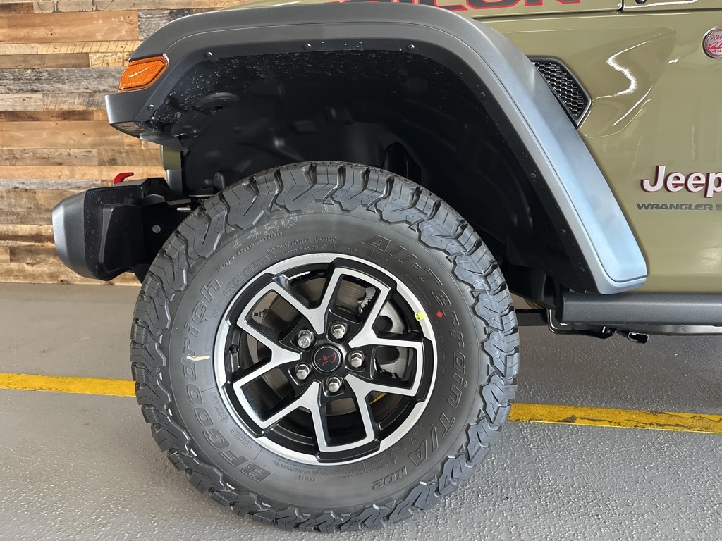 2026 Jeep Wrangler Rubicon photo 4