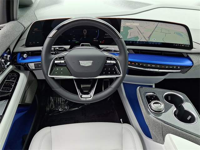 2025 Cadillac Optiq Luxury photo 12